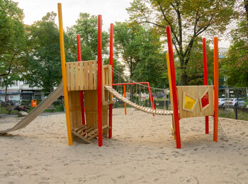 Berlin, Schleidenplatz, Spielkombination 08-0831-XVL-9-000 (3).jpg