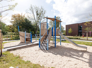 08-0675-XVL Paderborn, Steubenstra&szlig;e 20, LWL-Liboriusschule, Spielschiff (4).jpg