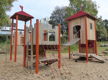 08-0953-XVL Haan, Haaner Bachtal, Burganlage Haan (12).JPG