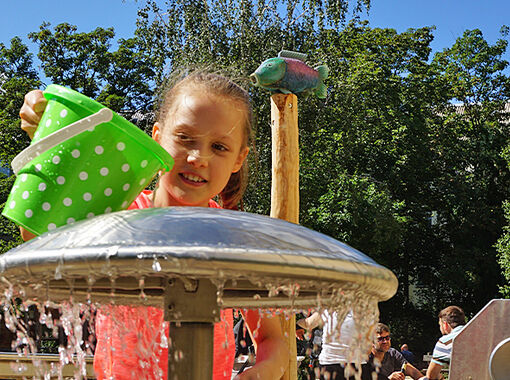 kinderland-sand-wasser.jpg